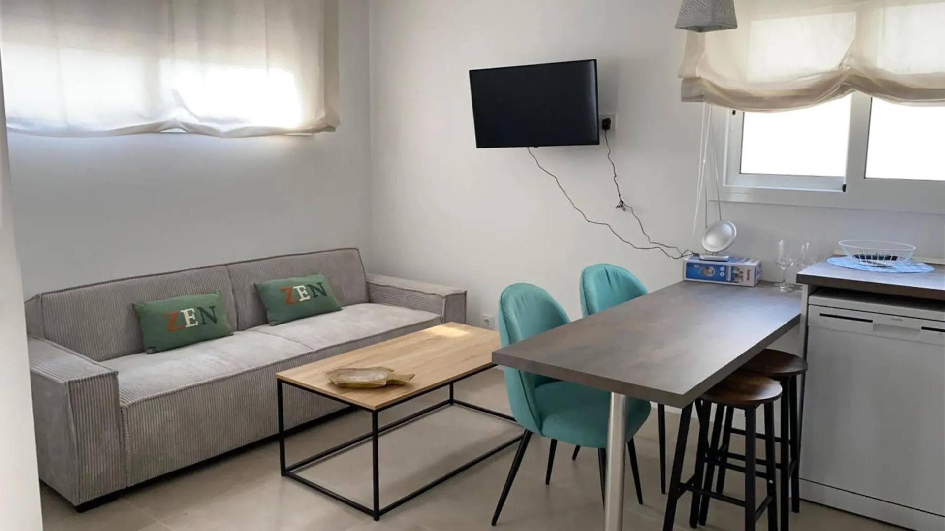 아파트 Apartamentos Brisas De Mar 살루
